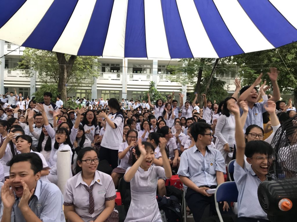 z812350897617_5fd2c27d87000104bd55e71a330cf83a