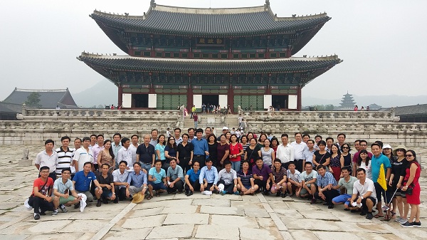 icoggroup-cung-215-thay-co-viet-nam-sang-tahm-va-lam-viec-tai-han-quoc-1