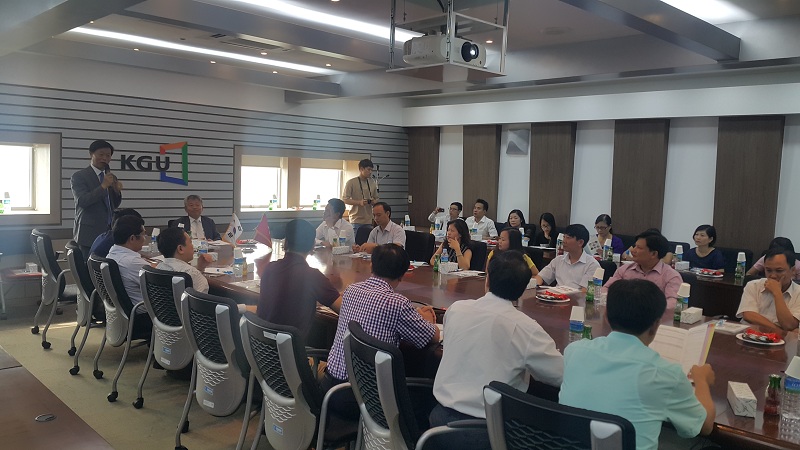 ICOGroup-cung-doan-lanh-dao-nganh-giao-duc-viet-nam-sang-tham-nhat-ban-han-quoc-4