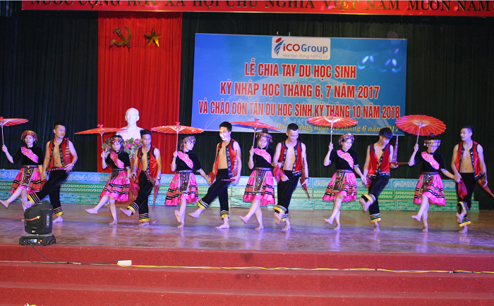chiay-tay-du-hoc-sinh-nhap-hoc-ky-thang-6-thang-7-11