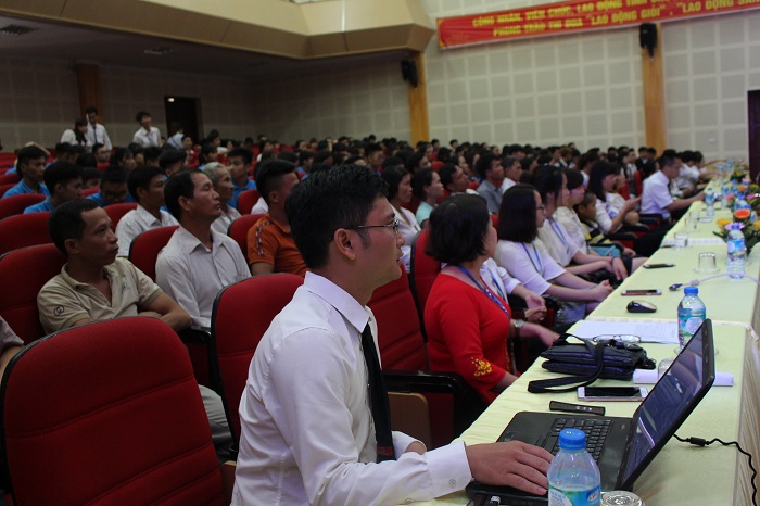 chiay-tay-du-hoc-sinh-nhap-hoc-ky-thang-6-thang-7-22