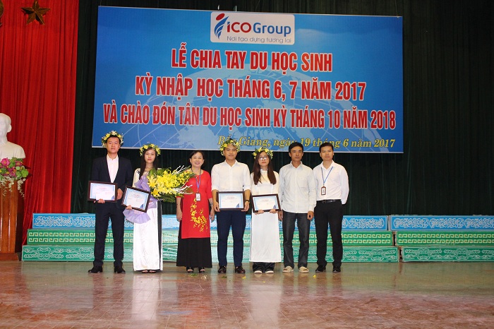 chiay-tay-du-hoc-sinh-nhap-hoc-ky-thang-6-thang-7-99