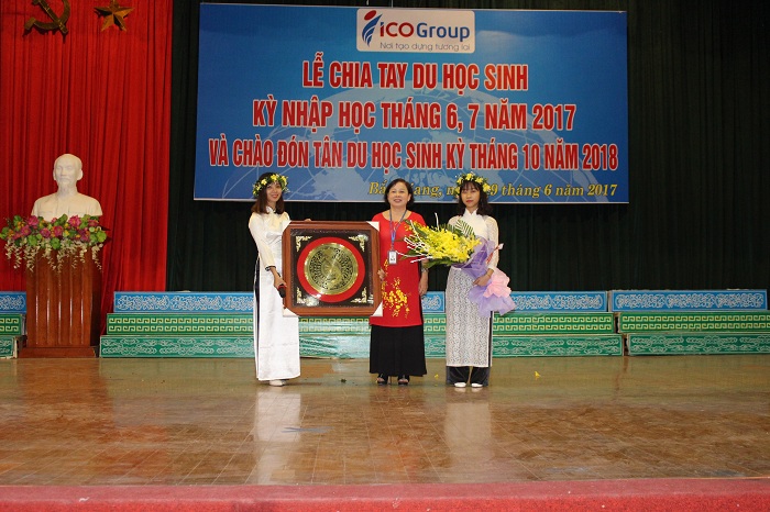 chiay-tay-du-hoc-sinh-nhap-hoc-ky-thang-6-thang-7-101