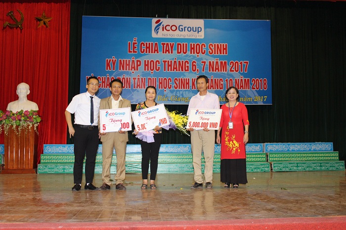 chiay-tay-du-hoc-sinh-nhap-hoc-ky-thang-6-thang-7-102