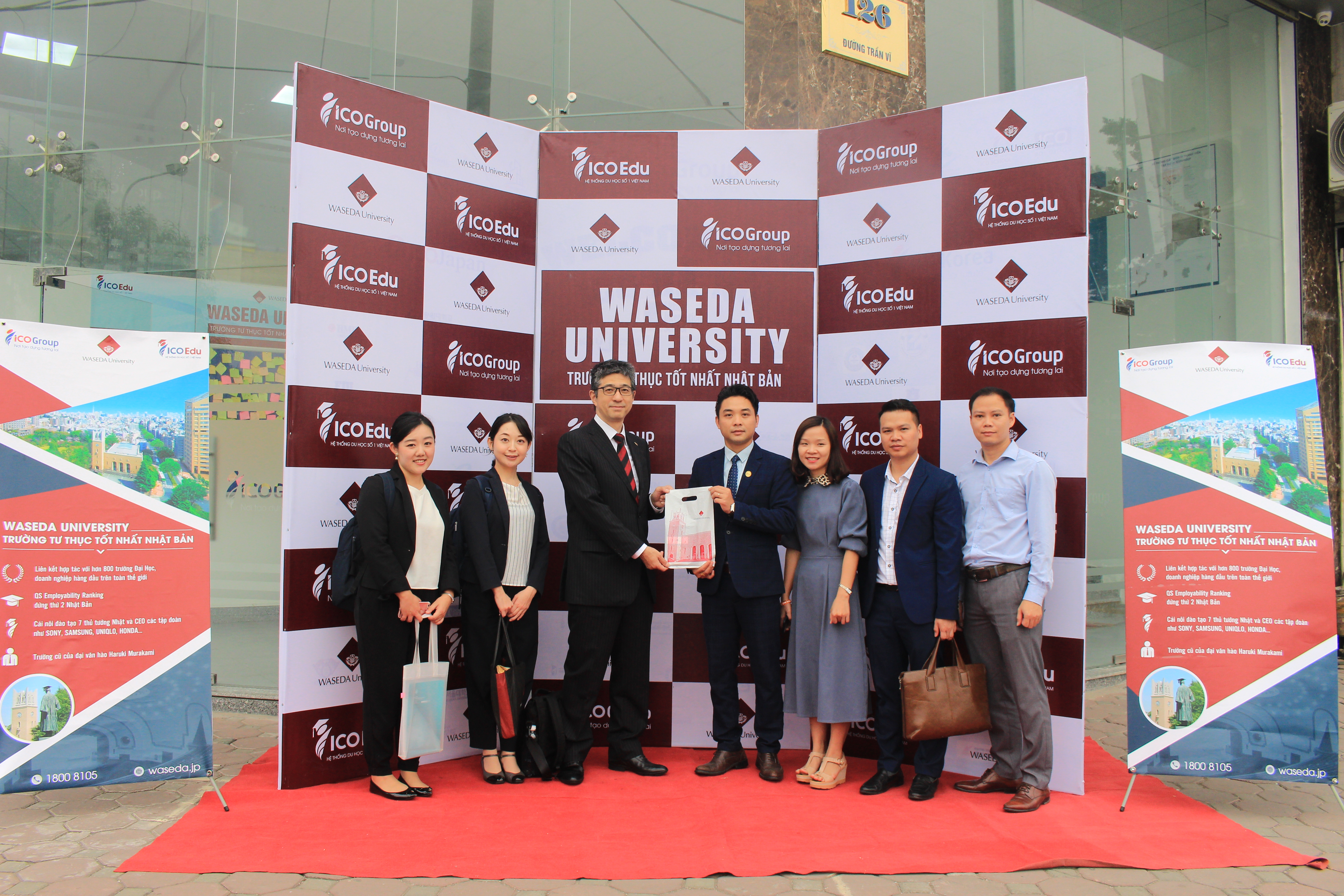 Lãnh đạo khoa Giáo dục Quốc tế - ĐH Waseda cùng với lãnh đạo một số đơn vị của ICOGroup